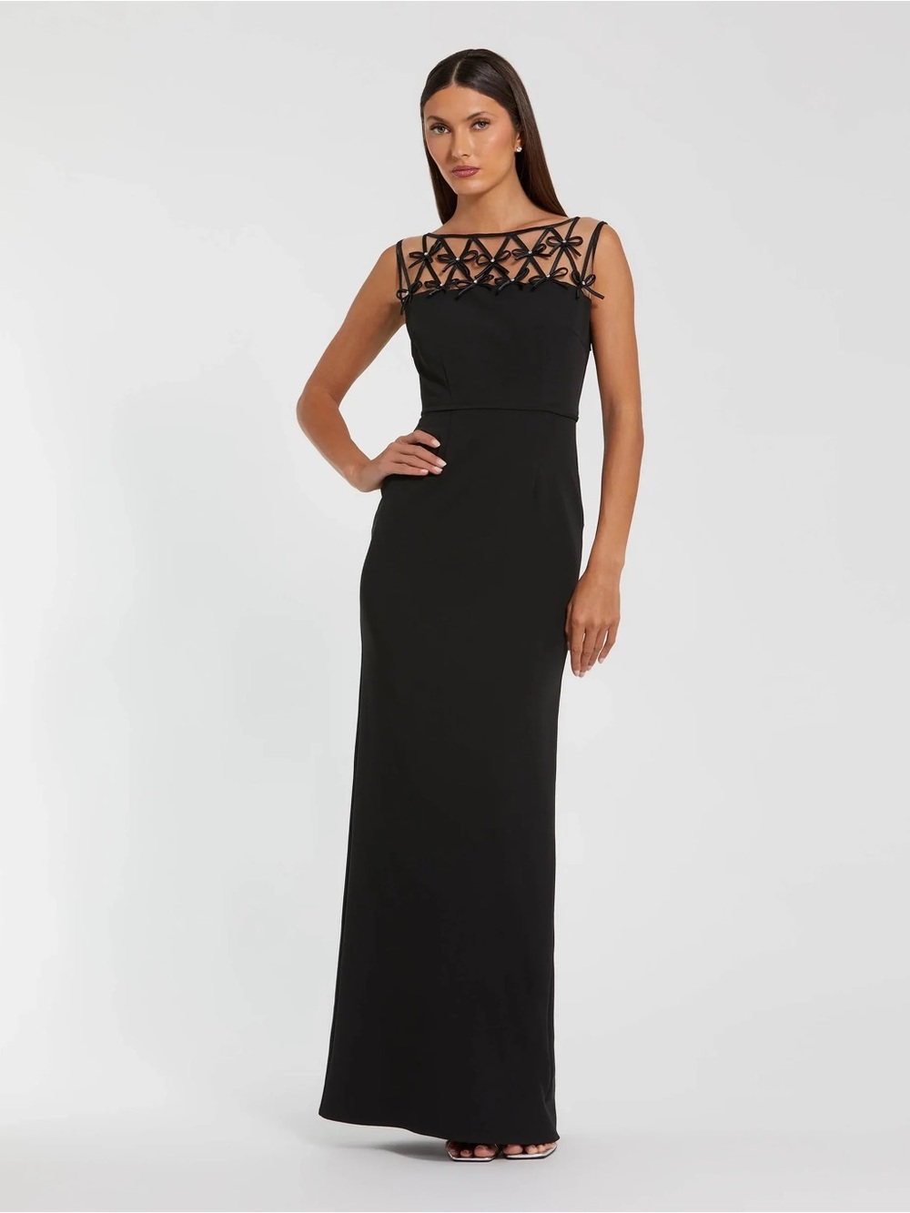 Mac Duggal 2295 Black Sleeveless Crepe Gown With Embellished Bows sz 2
